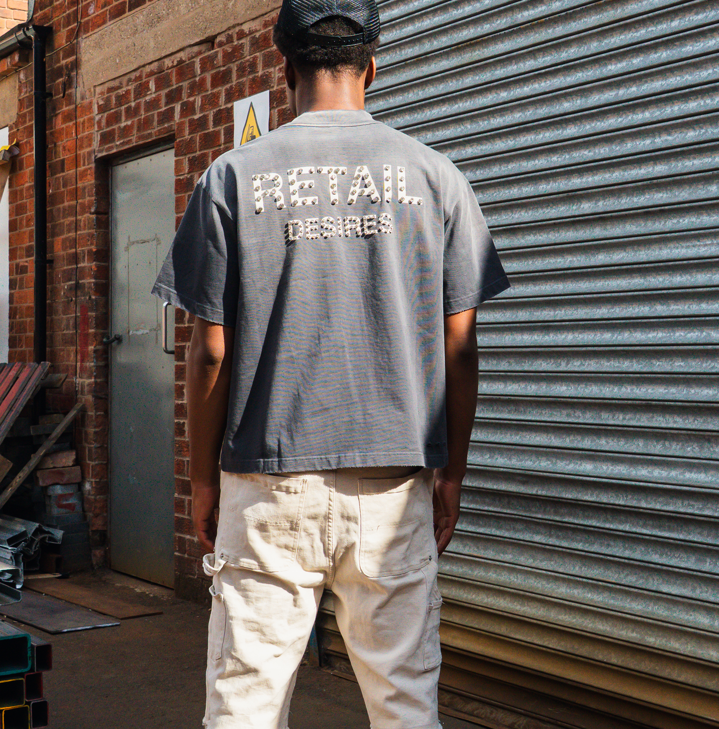 RETAIL DESIRES TEE